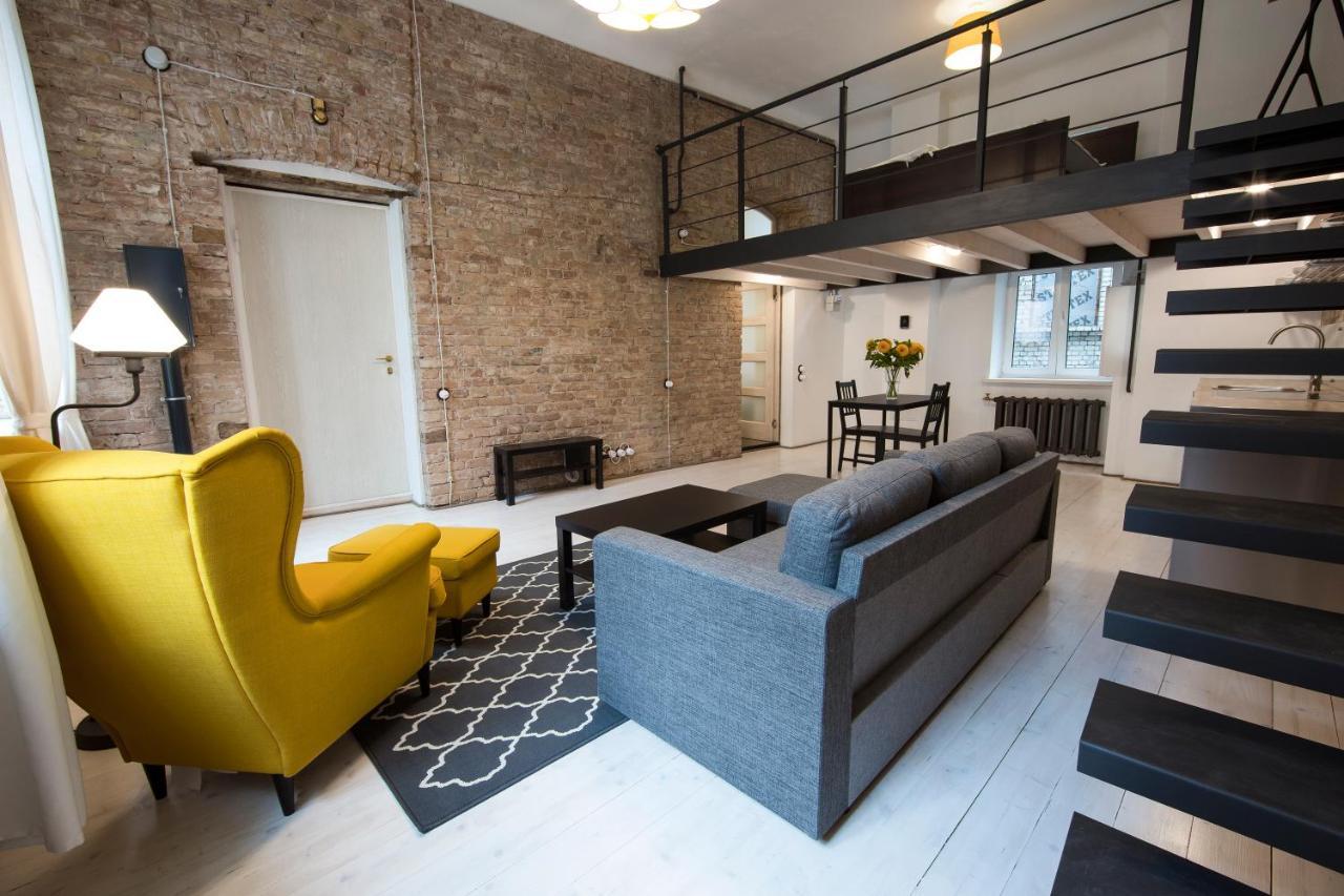 Stylish Studio Apartment In The Heart Of Riga Buitenkant foto