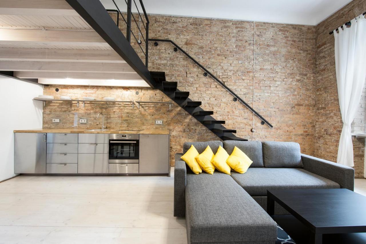 Stylish Studio Apartment In The Heart Of Riga Buitenkant foto