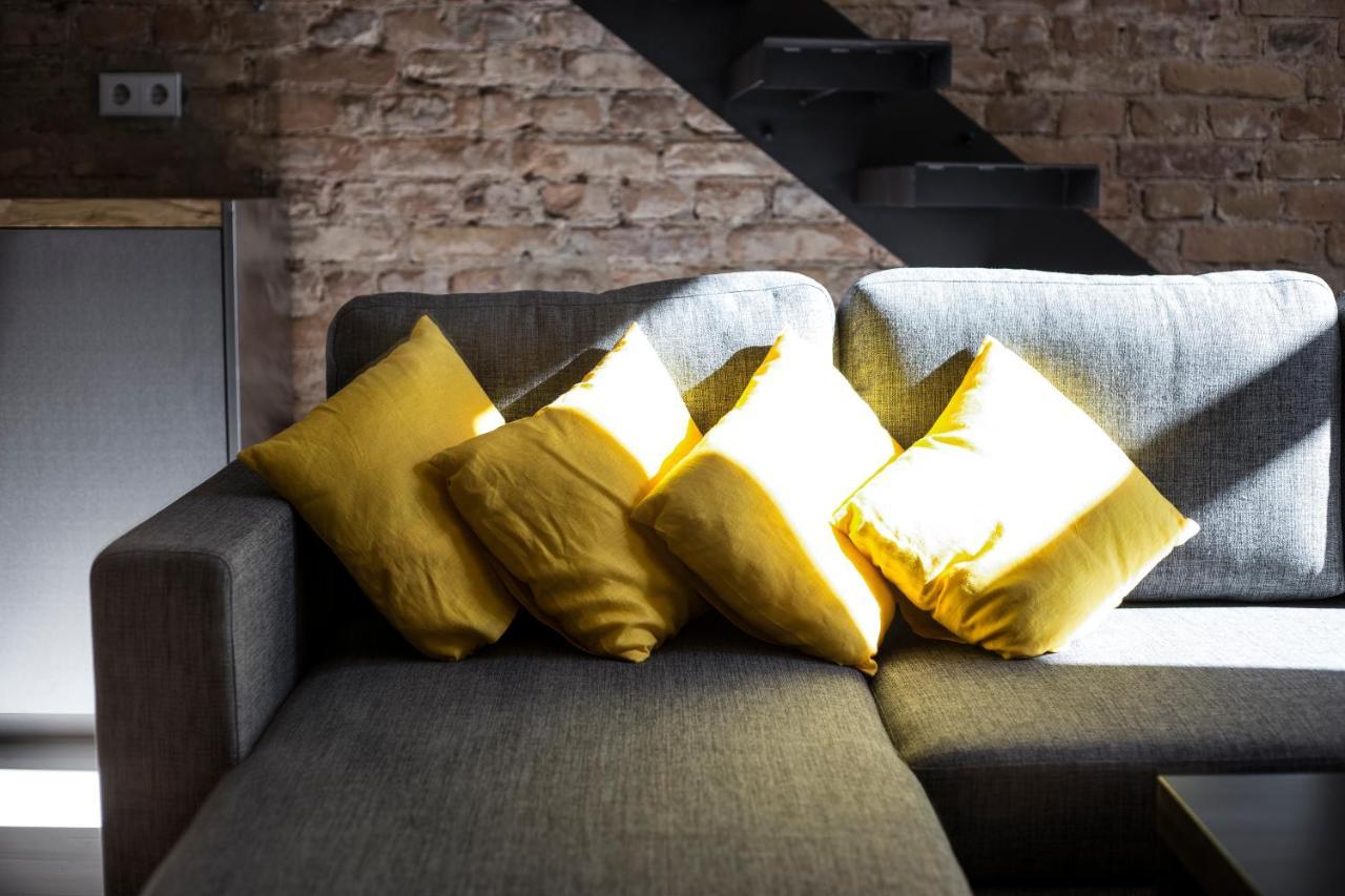 Stylish Studio Apartment In The Heart Of Riga Buitenkant foto