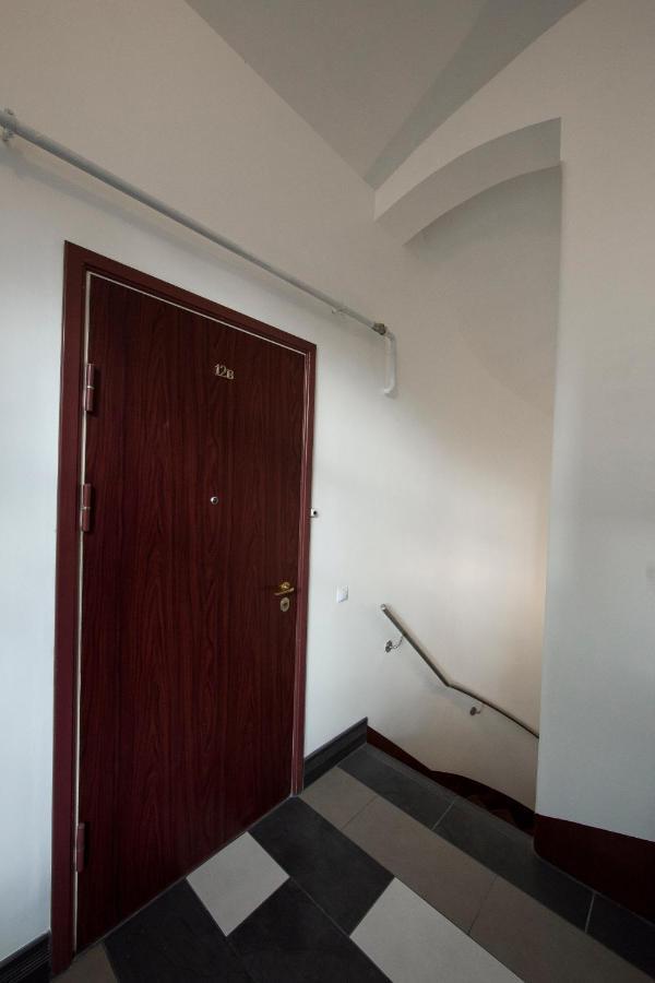 Stylish Studio Apartment In The Heart Of Riga Buitenkant foto